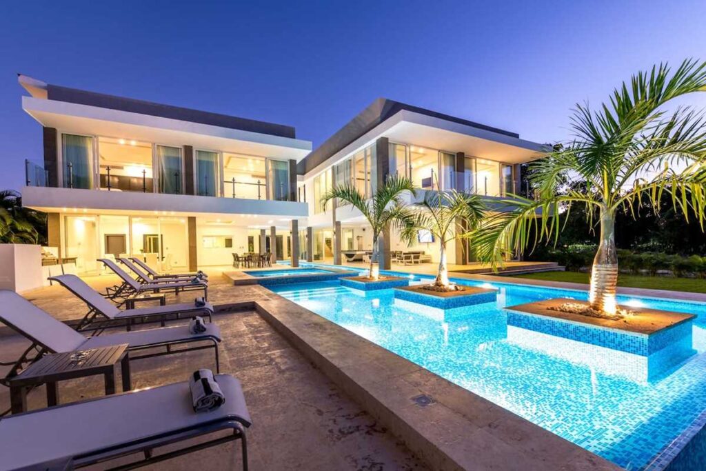 Villa Palma, a super-fancy villa in Punta Cana, bookable via Airbnb