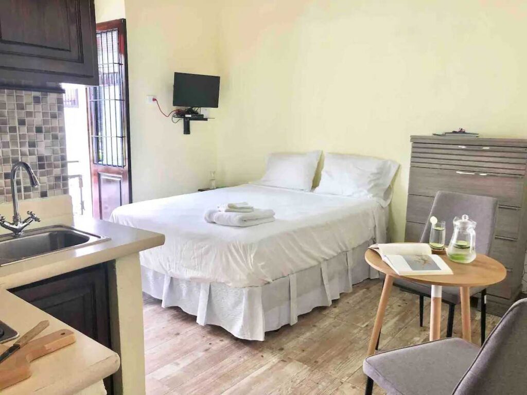 A beautiful Airbnb for budget travelers in Santo Domingos Colonial Zone