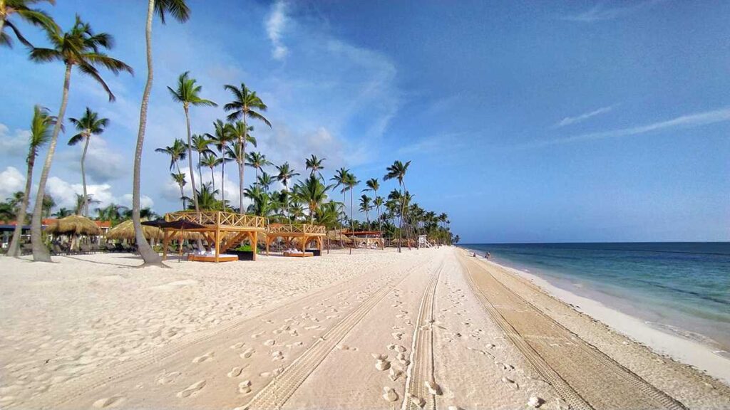 The picture-perfect beach of Cabeza de Toro, even during the seaweed season in Punta Cana