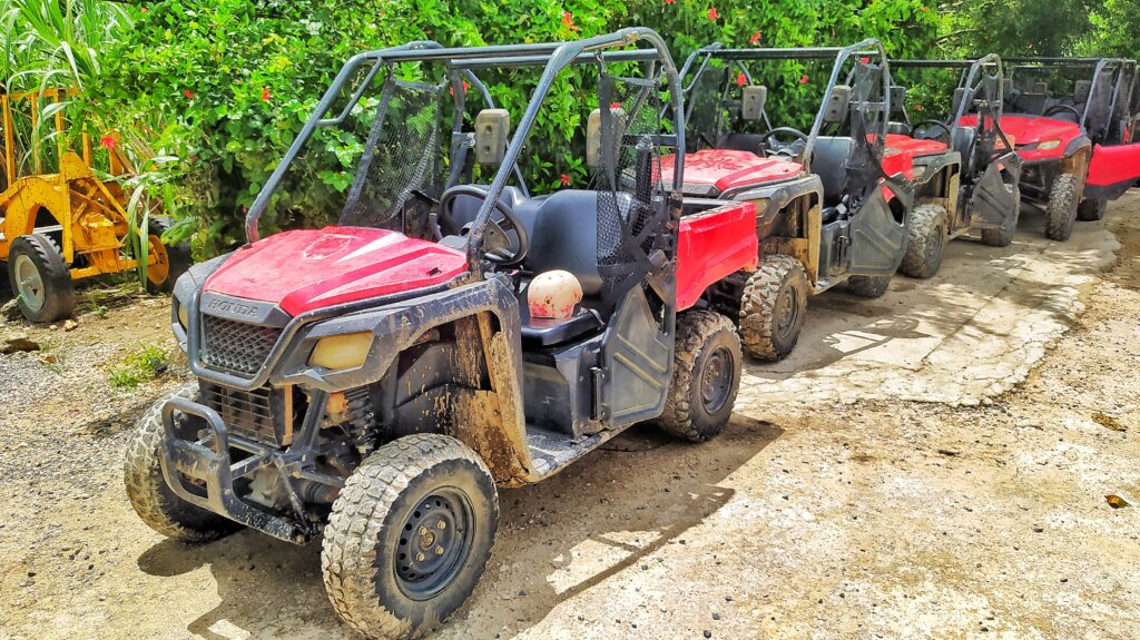 ATV adventure and dune buggy tour in Punta Canas Anamuya Mountains