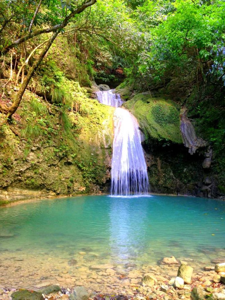 One of the amazing La Rejolla waterfalls