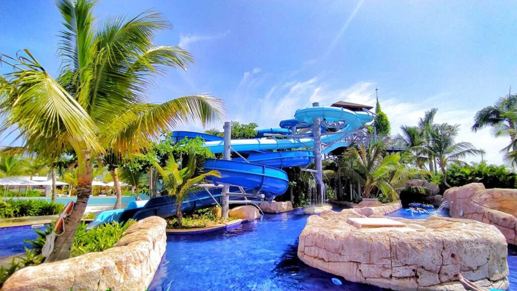 The Hyatt Ziva water park Canapolis