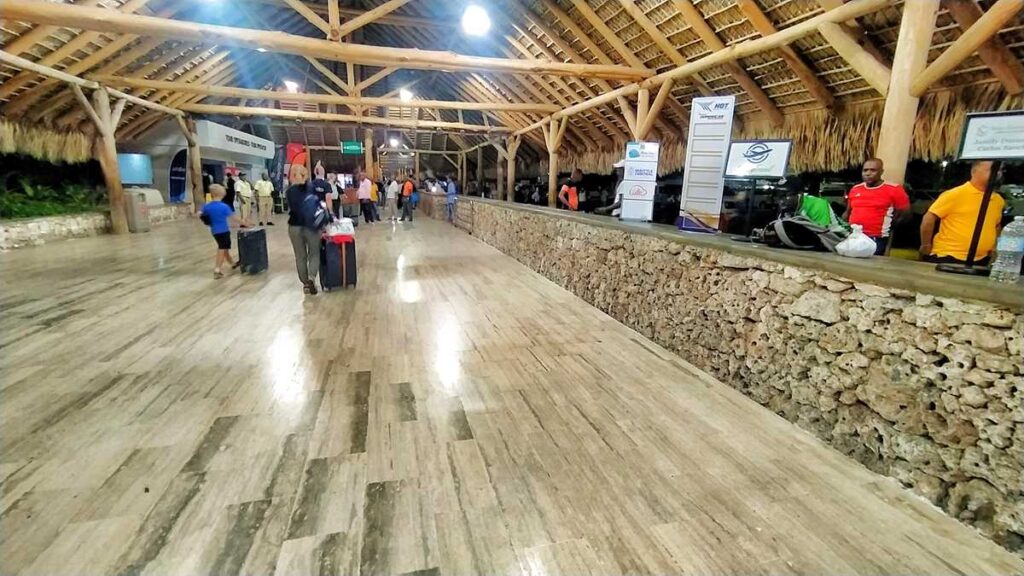 The arrival area where you get your airport transfers of Punta Cana International Airport