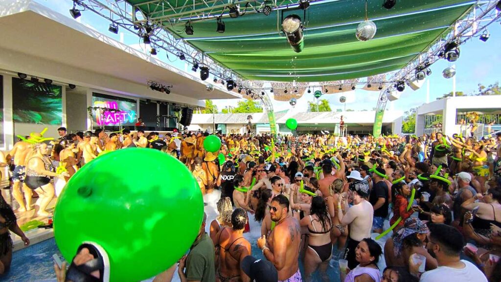Colorful Riu Party with music and fun atmosphere