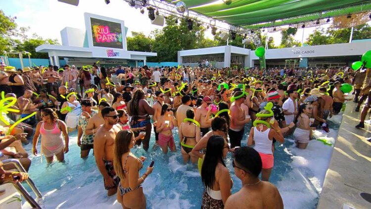 Colorful Riu Party with music and fun atmosphere