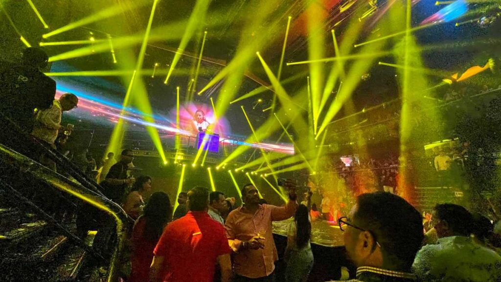 Nightlife experience in Coco Bongo Punta Cana with music and special effects.