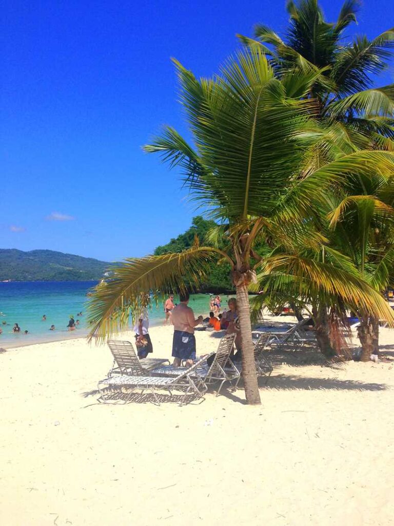 The beach of Cayo Levantado in the bay of Samana