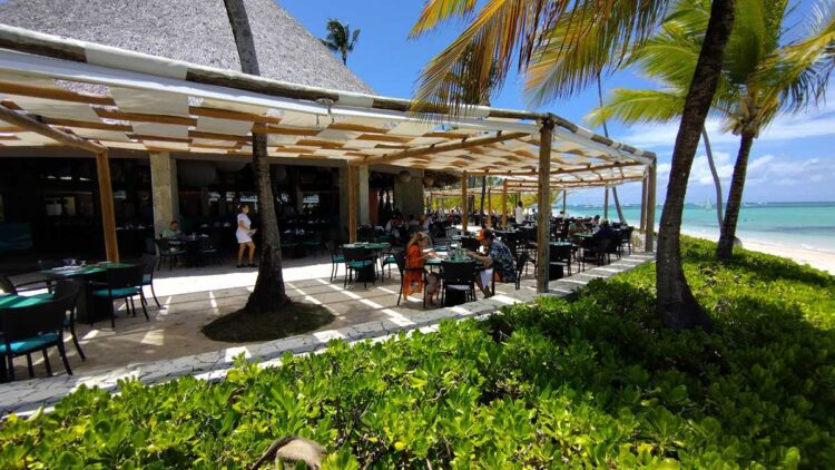 The La Brisa restaurant with sea view at Barceló Bavaro Beach