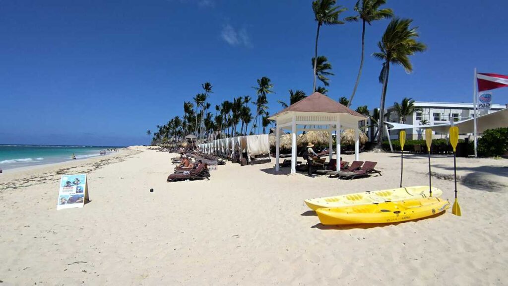 The sunny beach at Royalton Punta Cana, Arena Gorda, with lounge chairs on the sand