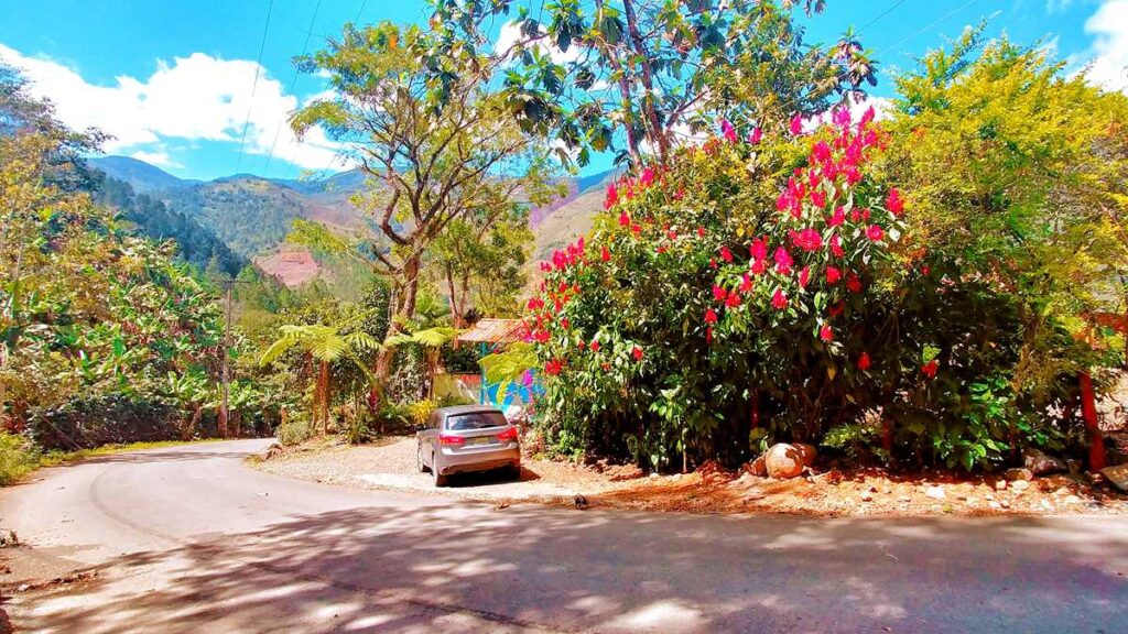 Road-Trip through the mountains of Bonao northwest of Santo Domingo