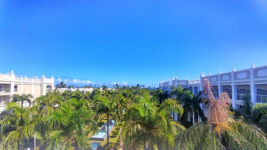 Overview of RIU Palace Bavaro, an all-inclusive resort in Punta Cana