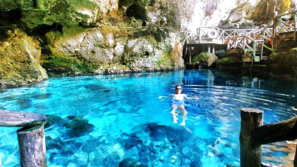 The beautiful Hoyo Azul at Scape Park Cap Cana