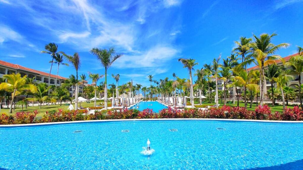 Overview of Secrets Royal Beach, an adults-only all-inclusive resort in Punta Cana