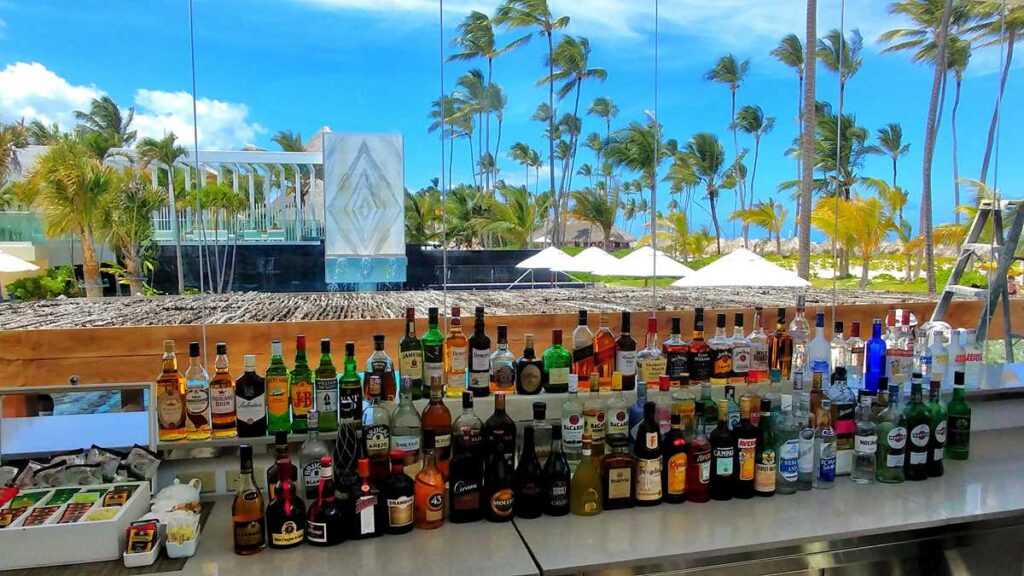 Preferred Club bar at Secrets Royal Beach, an adults-only all-inclusive resort in Punta Cana