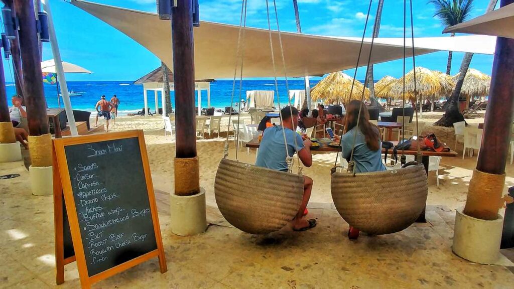 The fantastic beach club at Royalton Punta Diamond Club