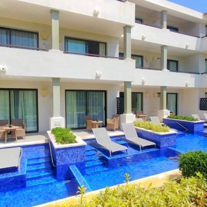 The swim-up suites at Catalonia Royal Bavaro in Punta Cana