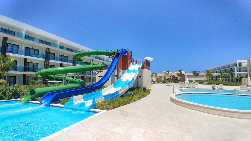 Serenade Hotel is one of the Punta Cana resorts with a water park