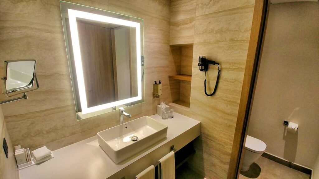 The bathroom at a Luxury Room of Serenade Punta Cana