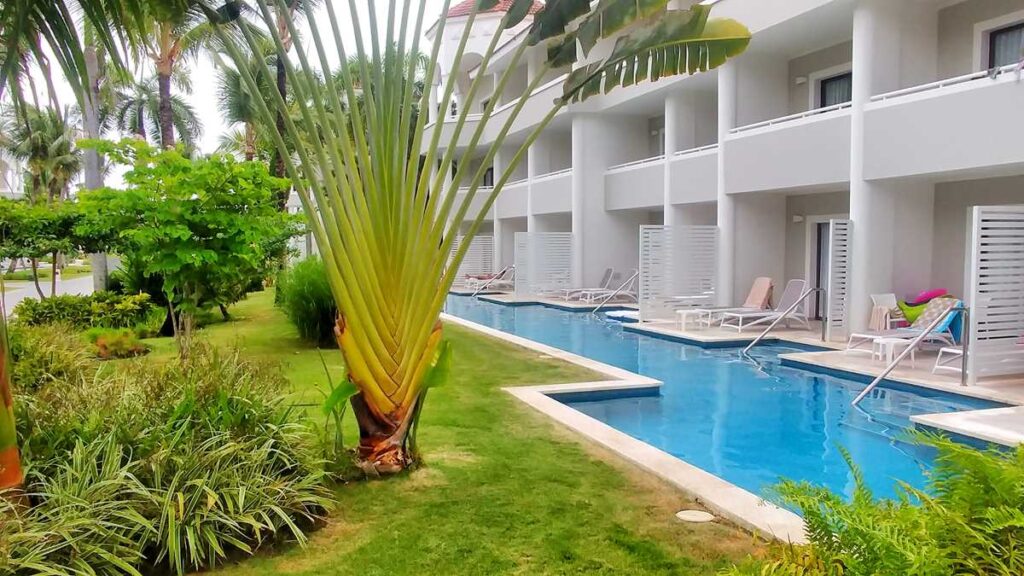 The new and modern swim-up suites at Bahia Principe Luxury Ambar