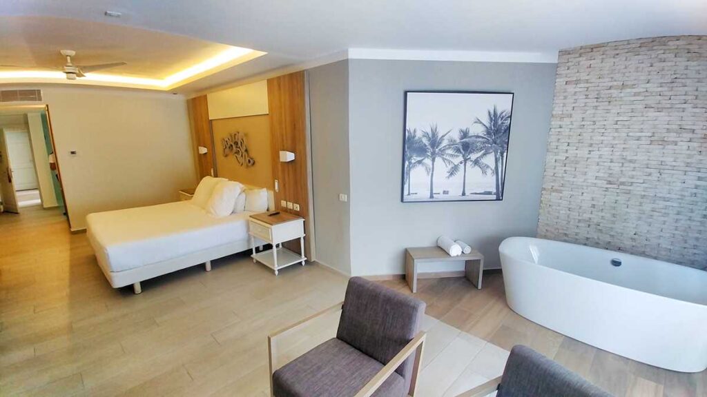 The new and modern rooms at Bahia Principe Luxury Ambar