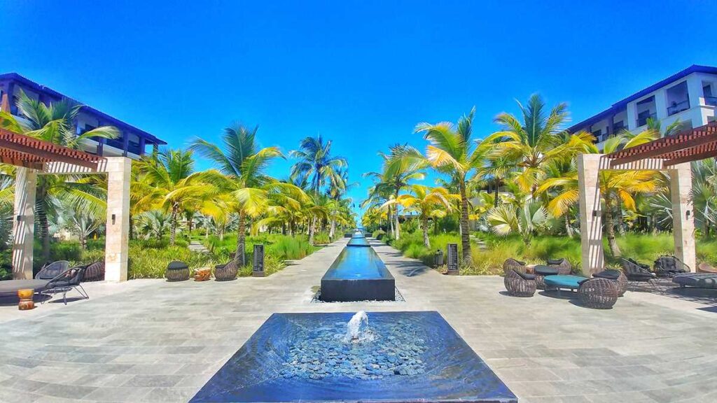Wonderful design and gorgeous grounds at Hotel Lopesan Punta Cana