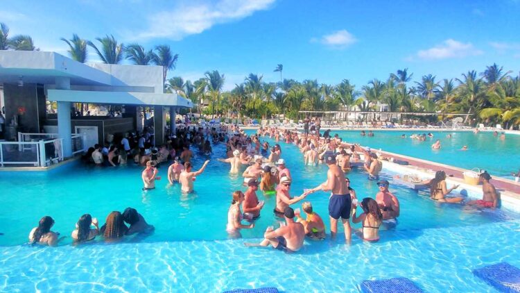 Riu Republica, a adults-only all-inclusive resort in Punta Cana with a lot of party options
