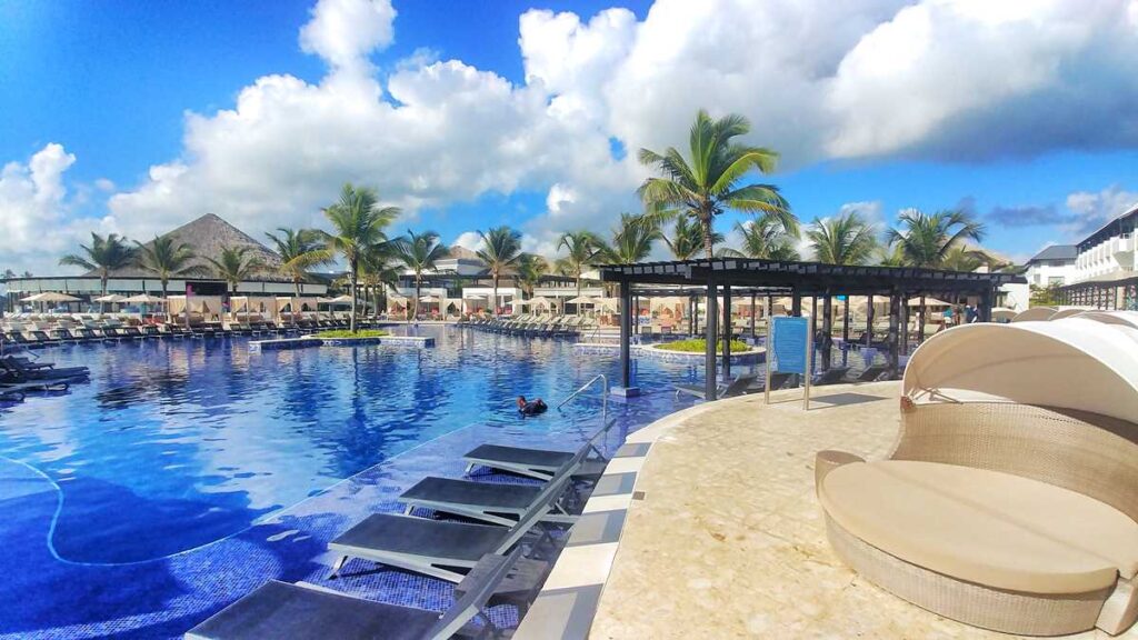 Pool area of Royalton Chic, a Punta Cana all-inclusive resort